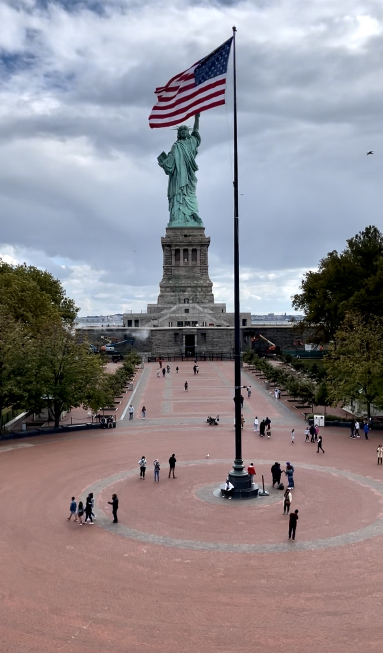 Statu Wolności widok z Liberty Island