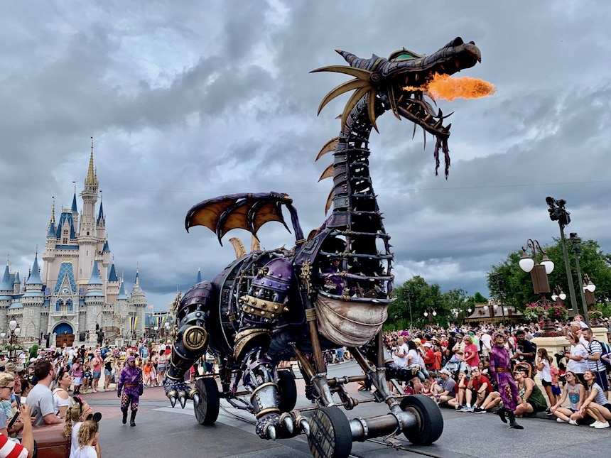 Porady i wskazówki przed wizytą w Disney World w Orlando. Jak się przygotować, jaką zainstalować aplikację i czego spodziewać się na miejscu.